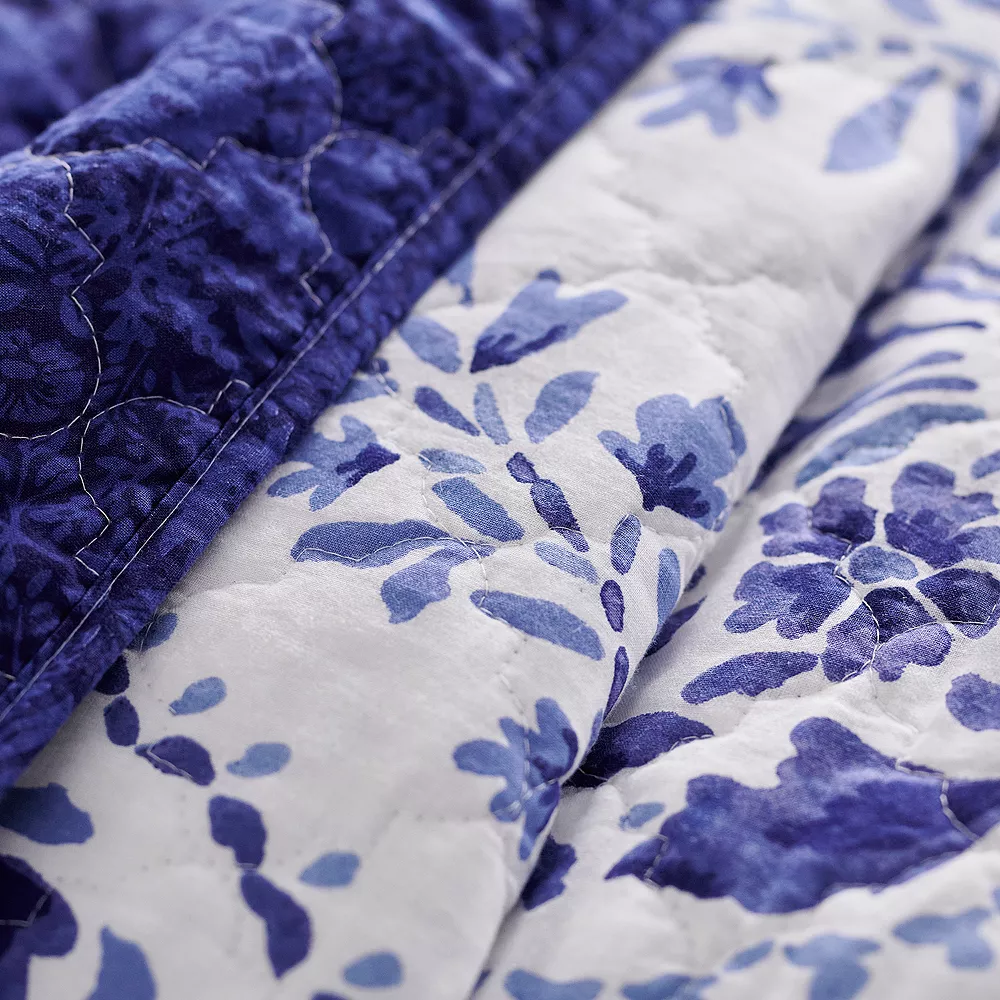 Sonoma Goods For Life® Heritage Ogee Damask Printed Quilt or Sham Sonoma Goods For Life® Heritage Ogee Damask Printed Quilt Or Sham -Sonoma Furniture Store 6224087 ALT2